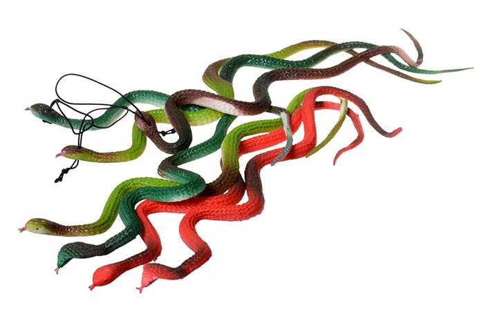 Faux Serpent Accroché – Image 4